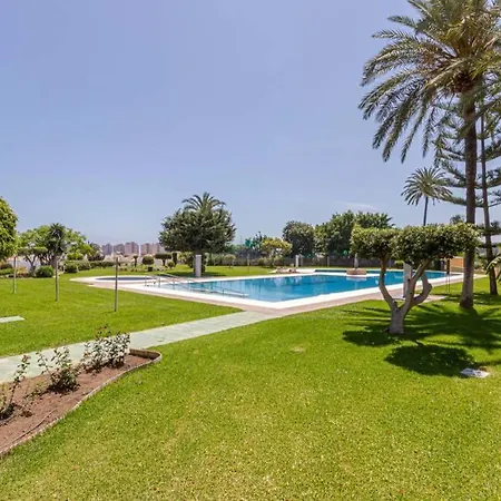 797 Holiday Rentals- Estudio Con Lindas Vistas Cerca De La Playa * 托雷莫利诺斯