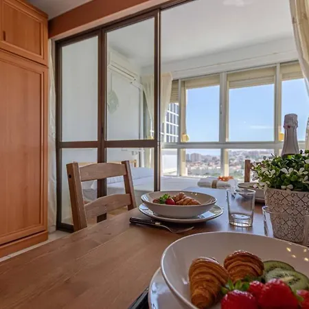 797 Holiday Rentals- Estudio Con Lindas Vistas Cerca De La Playa Torremolinos